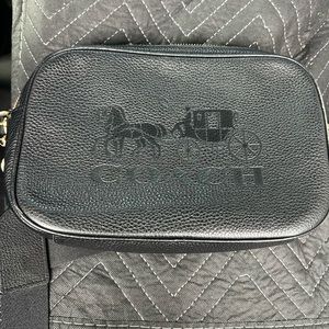 Authentic coach jes crossbody